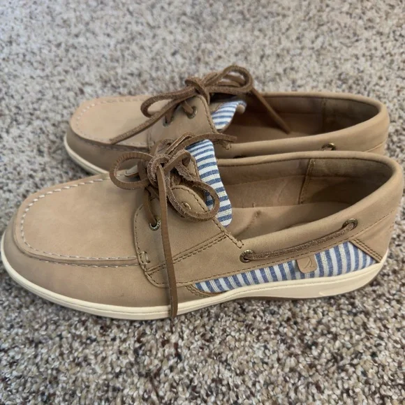 Brand new, hard to find Sperrys in Whalefish - size 7.5 - Picture 2 of 6
